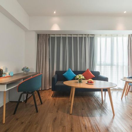 Holiday Inn Express Qingdao Chengyang Central By Ihg ภายนอก รูปภาพ